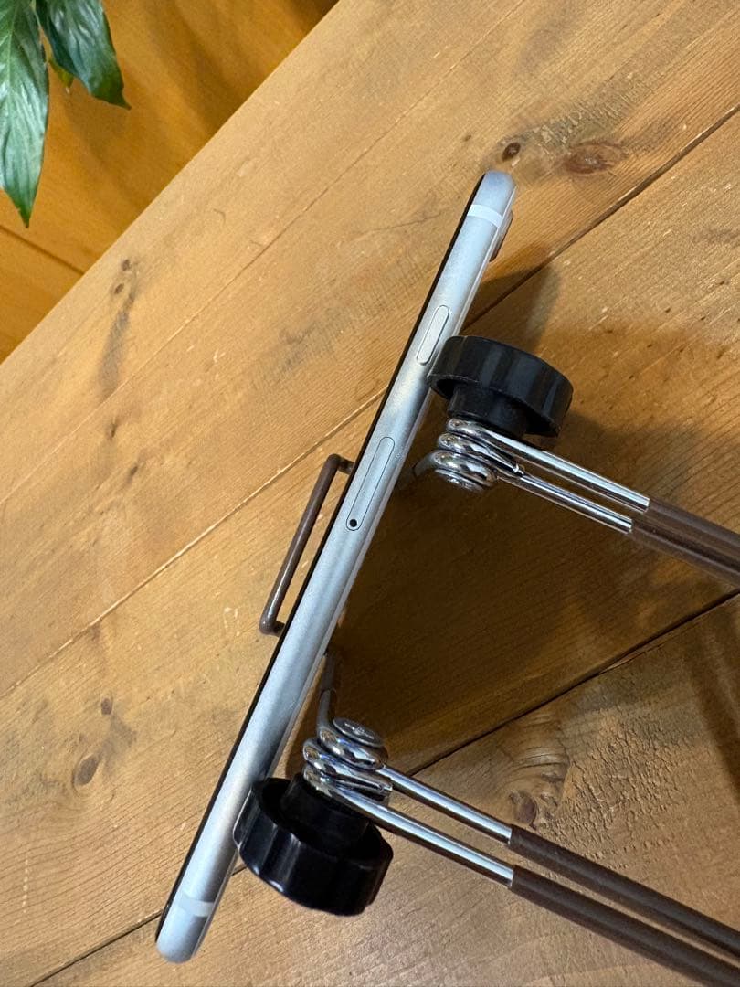 Apple iPhone SE (第2世代) 128GB ホワイト