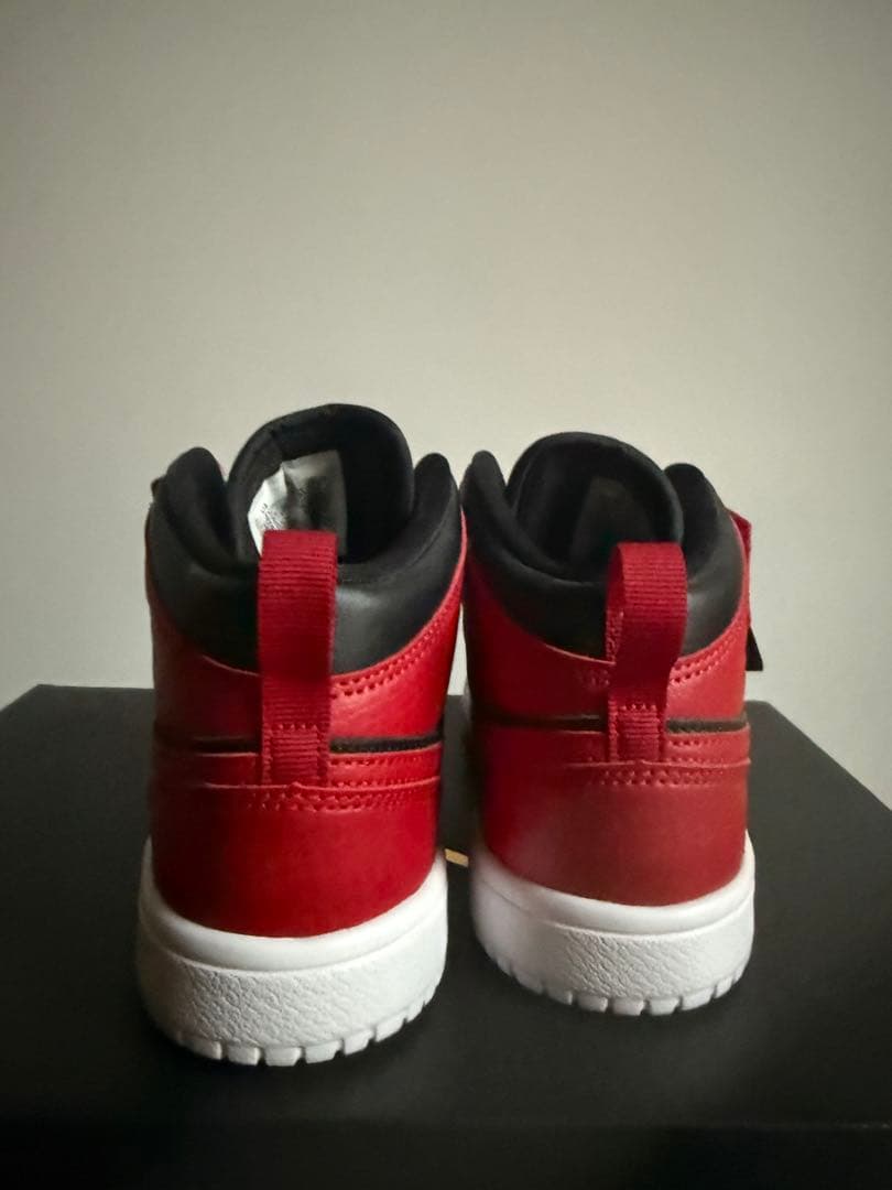 大太郎様ナイキ ジョーダン JORDAN 1 MID ALT BANNED