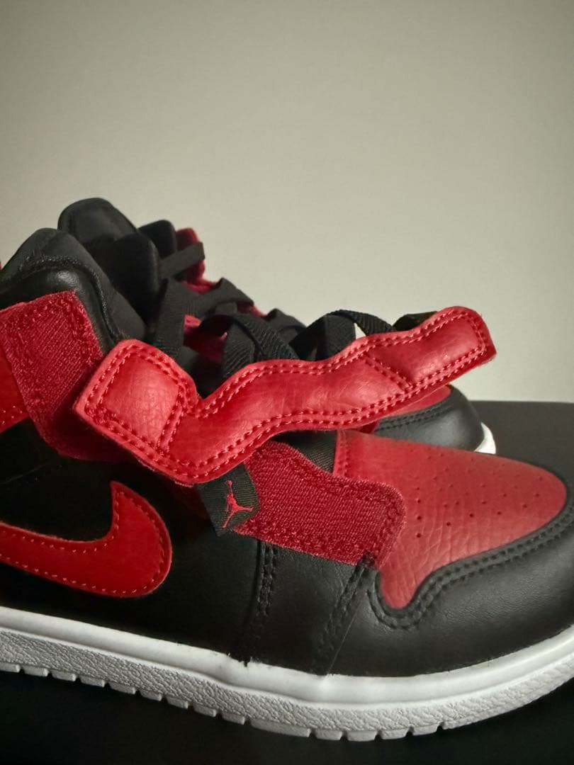 大太郎様ナイキ ジョーダン JORDAN 1 MID ALT BANNED