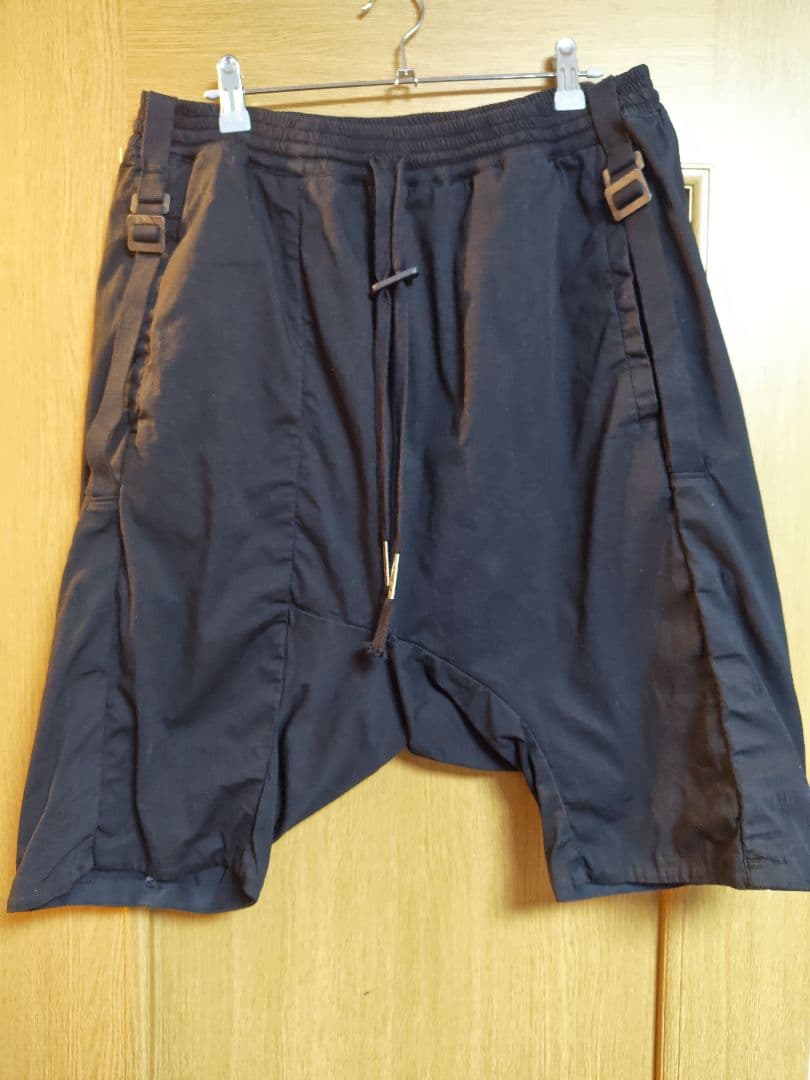 Boris Bidjan Saberi p28.3 M ハーフパンツ