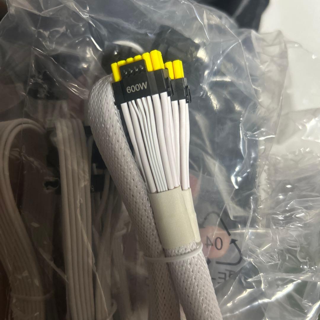 【ほぼ新品】MSI MAG A850GL PCIE5 WHITE 850W電源