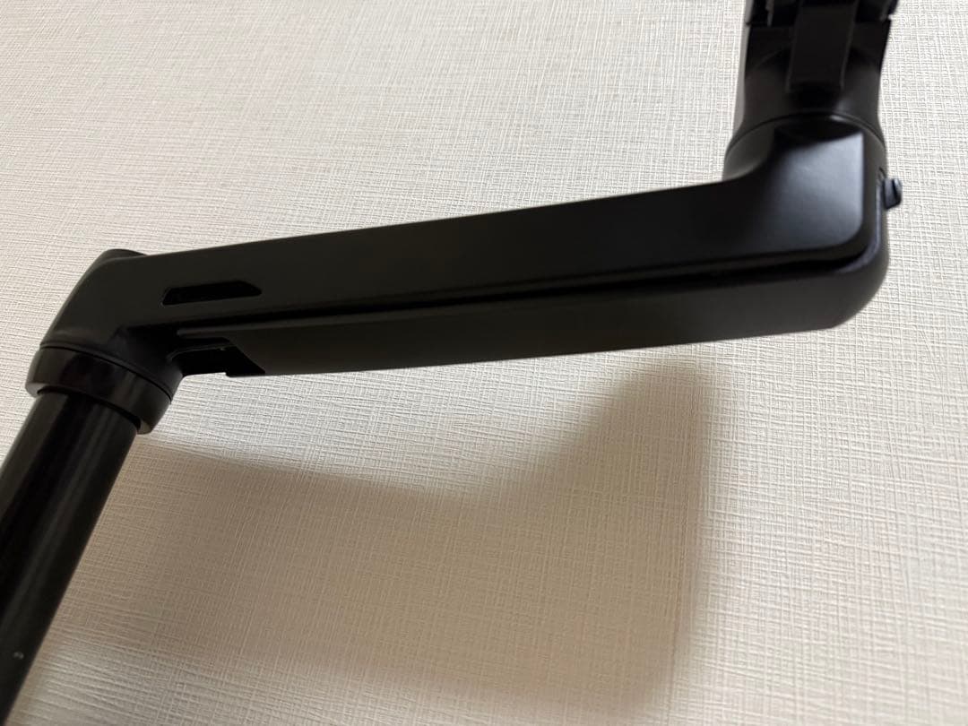 モニターアーム シングル-ディスプレイタイプ 32インチ箱、説明書付き