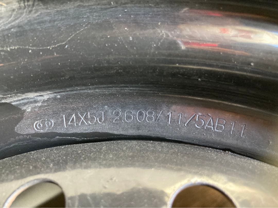 タイヤほぼ新品！グッドイヤーEfficientGrip ECO175/65R14
