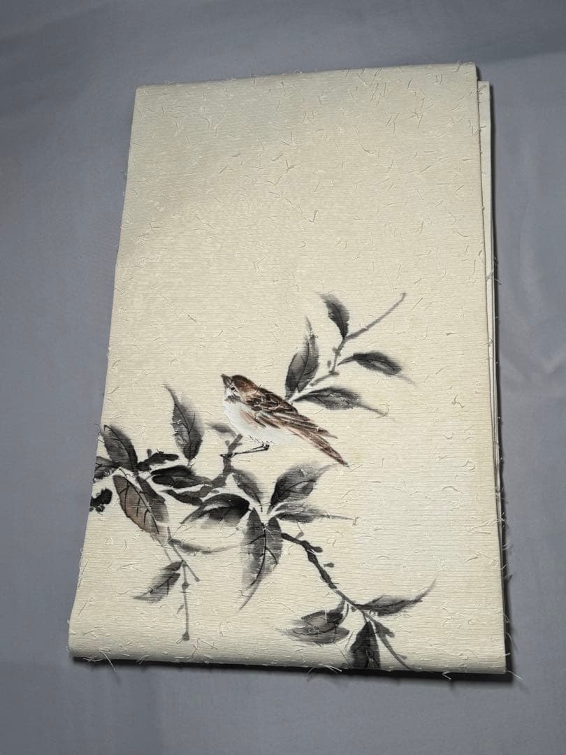 [美品] 髭紬　名古屋帯　正絹　お太鼓柄　雀　白練色　洒落帯　小紋　紬　無地