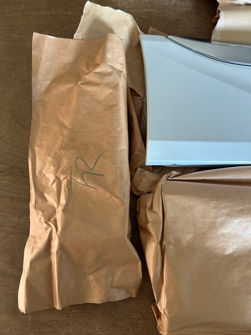 {新品未使用}90系ノア・ヴォクシーモデリスタサイドスカート 右側