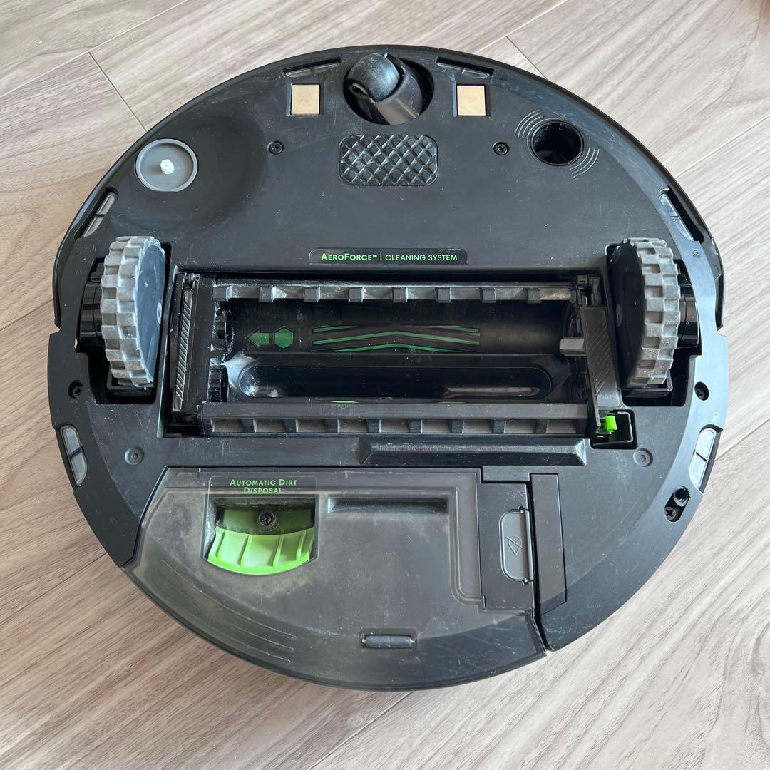 ルンバ　j7+ クリーンベース付