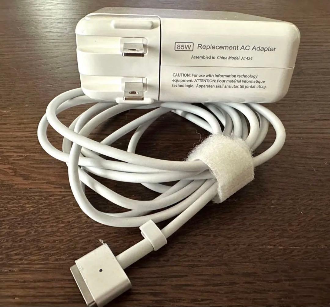 Apple MacBook Pro 2015年モデル　13インチ