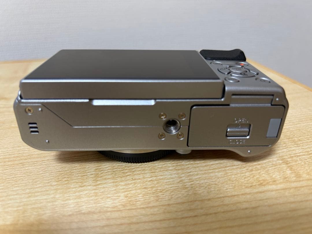 Fujifilm X-A5 ブラウン レンズキット(おまけ付き)