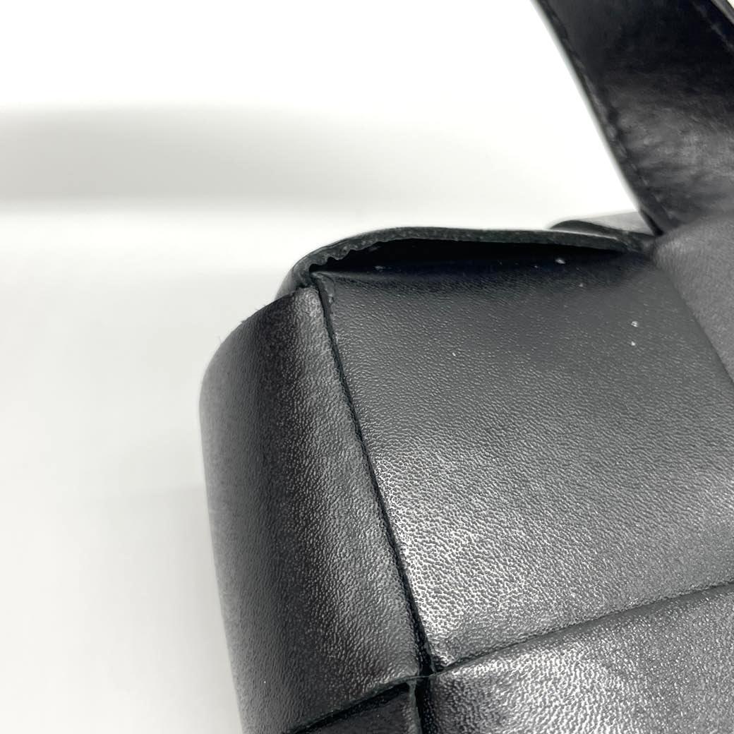 BOTTEGA VENETA イントレチャート バッグ ウエストバッグ カセット