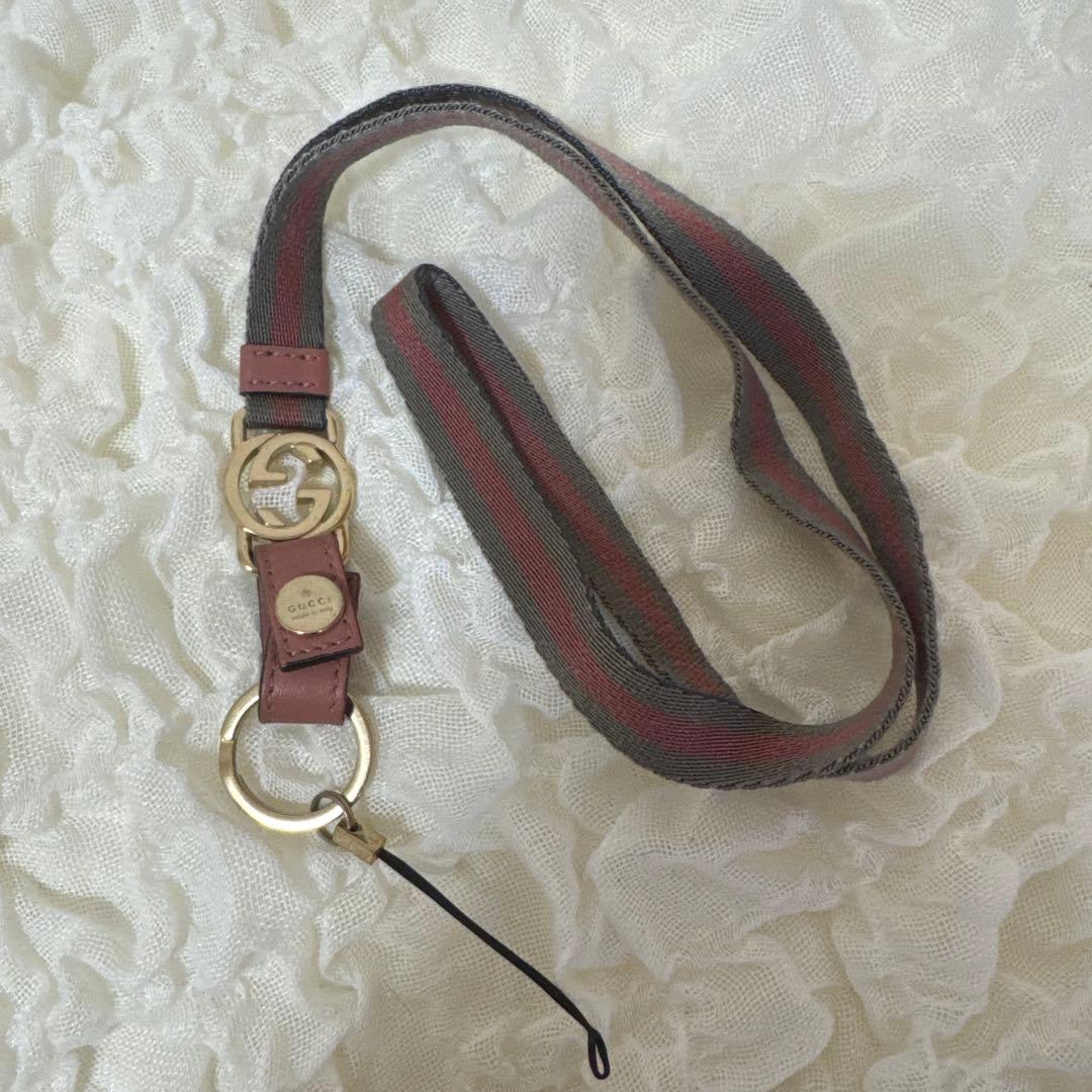 GUCCI インターロッキング ネックストラップ