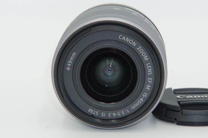 Canon EF-M15-45F3.5-6.3 IS STM シルバー
