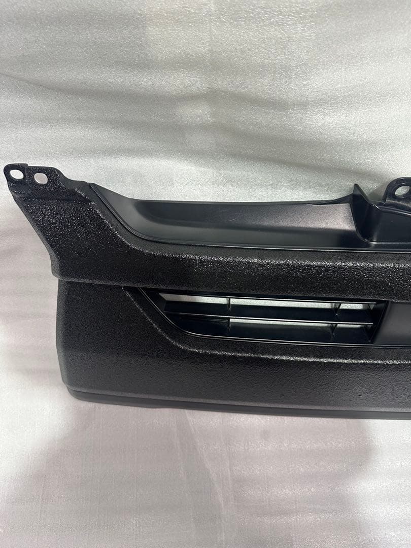 トヨタ純正　ハイエース　フロントグリル 200系　後期