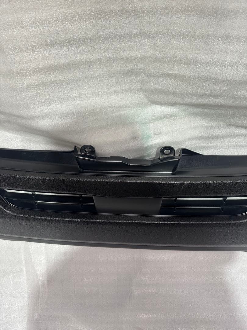 トヨタ純正　ハイエース　フロントグリル 200系　後期