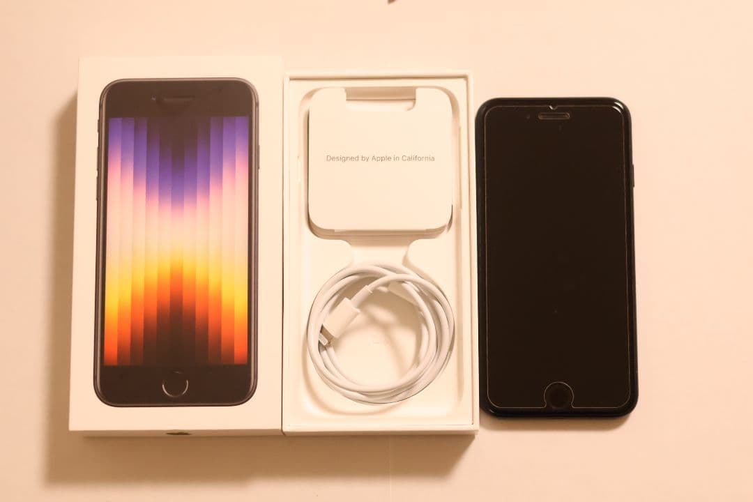 【美品】Apple iPhone SE (第3世代) 128GB SIMフリー