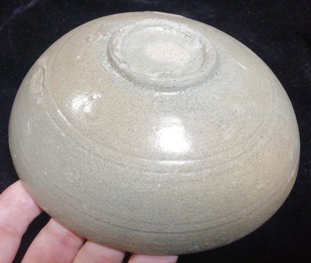 高麗青磁象嵌茶碗