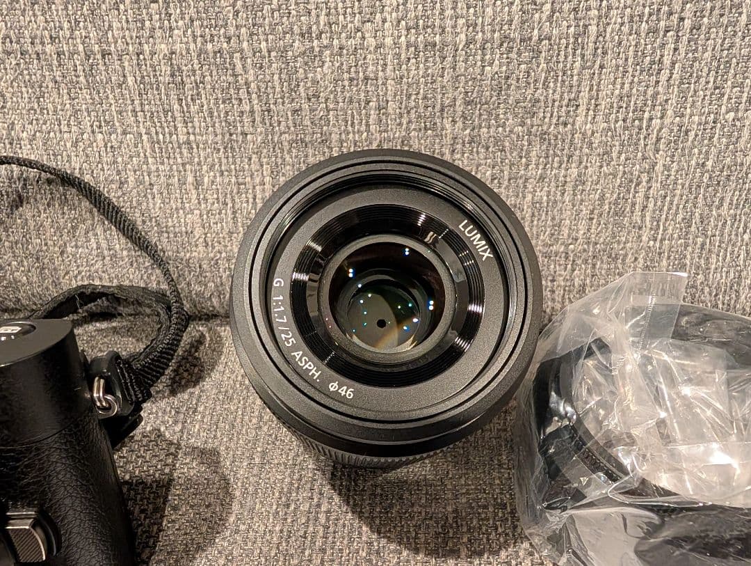 LUMIX DC-GF10W デジタル一眼カメラ黒　美品ダブルレンズ　ルミックス