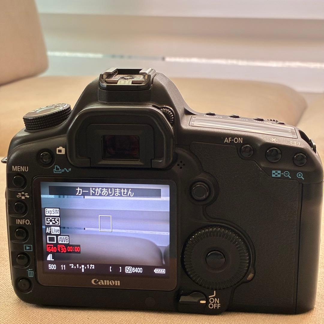 Canon EOS 5D Mark II + 35-70mmレンズ