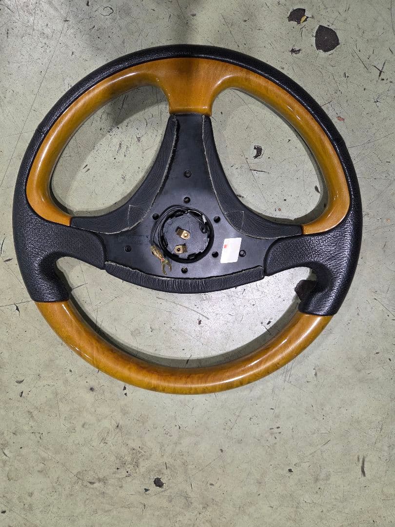 Sparco ホーンボタン　モモステアリング・ハンドル本体 黒/ウッド