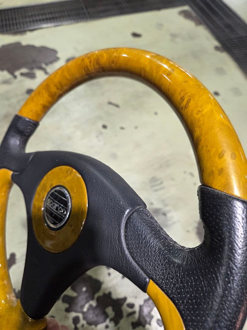 Sparco ホーンボタン　モモステアリング・ハンドル本体 黒/ウッド