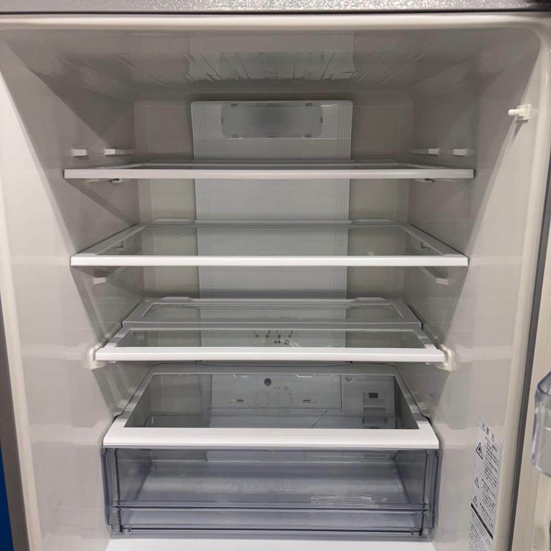 657 大人気モデル　関東配送　6ヶ月保証　大型冷蔵庫　300L〜400L 美品