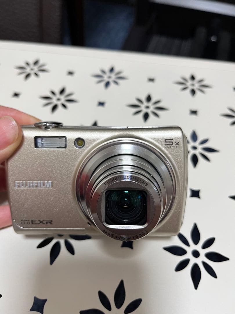 FUJIFILM/フジフィルム/FINEPIX/F200EXR