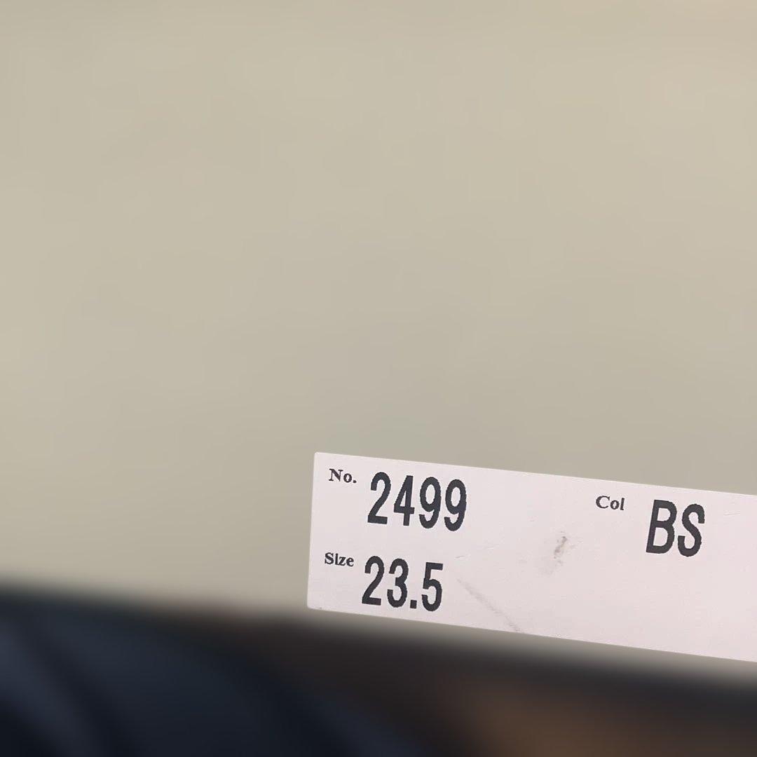 アンテプリマの黒 スエード ロングブーツ ビジューの刺繍付き23.5新品。