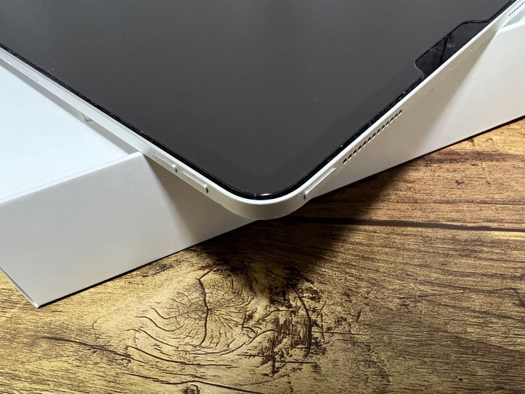 【美品】iPad Pro 2020 第二世代　256GB Wi-Fiモデル