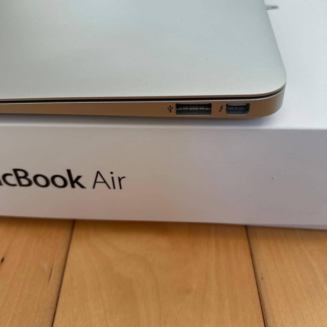 MacBook本体 MacBook Air 11 inch 2013
