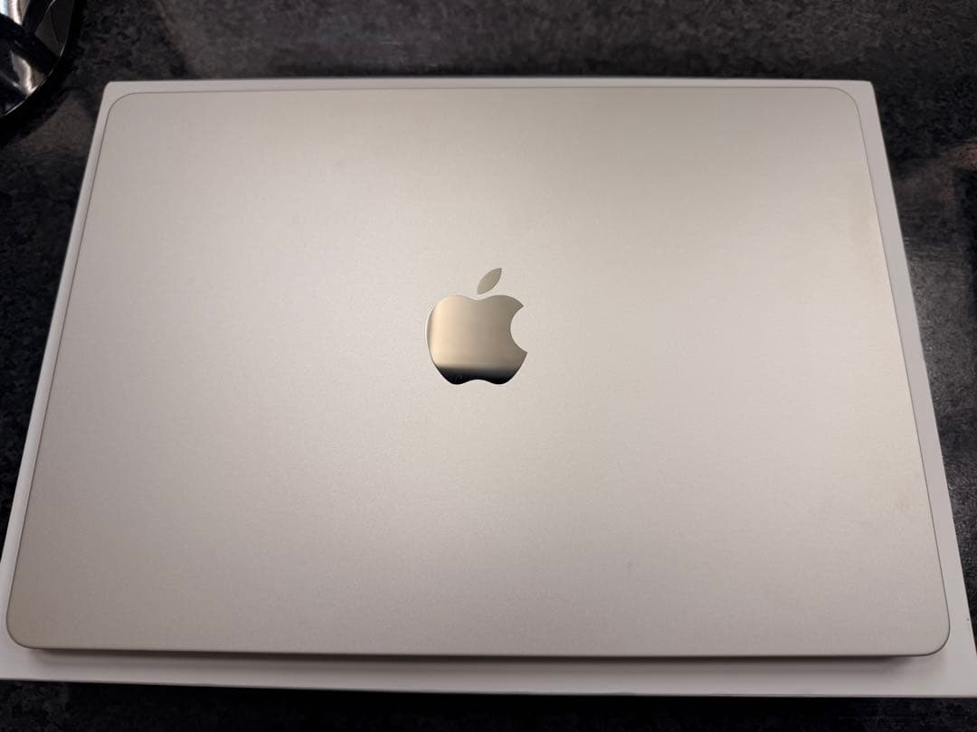 MacBookAirM3 13inスターライト16GB 512GB 100%充3