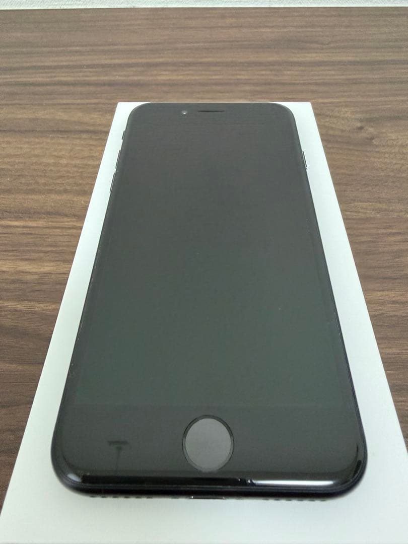 iPhoneSE3 128GB ミッドナイト