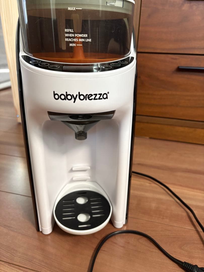 baby brezza 輸入自動調乳器 ホワイト/ブラック