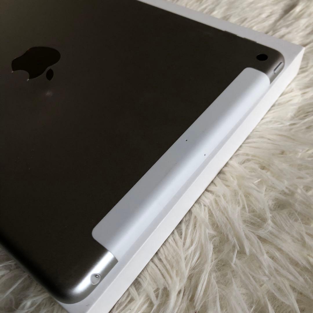 【10日販売終了】 iPad 第7世代 128GB SIMフリー 【すぐ発送】