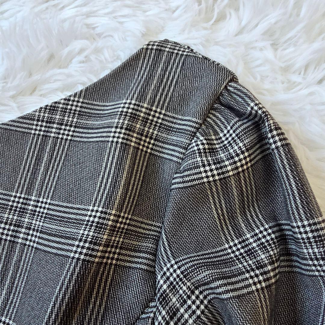 CINEMATIQ　ヴィンテージリリーロングワンピース　Ｌ　ストレッチ　金ボタン