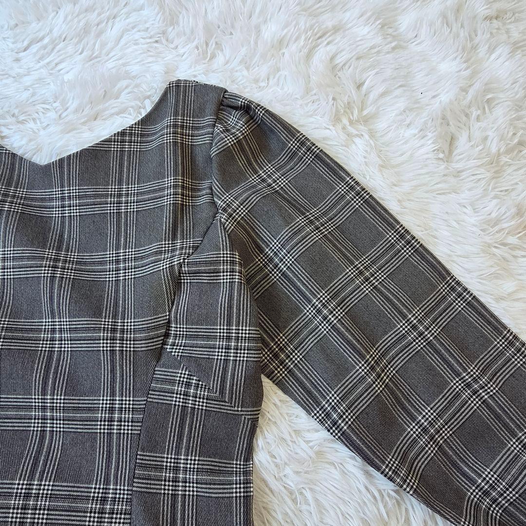 CINEMATIQ　ヴィンテージリリーロングワンピース　Ｌ　ストレッチ　金ボタン