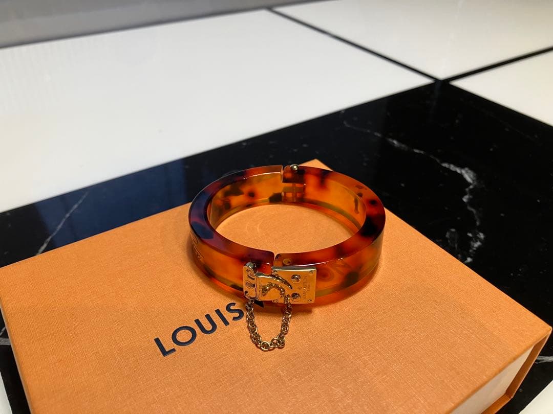 ★★もこもです★★ 【極美品】ルイヴィトン ブラスレロックミー バングル