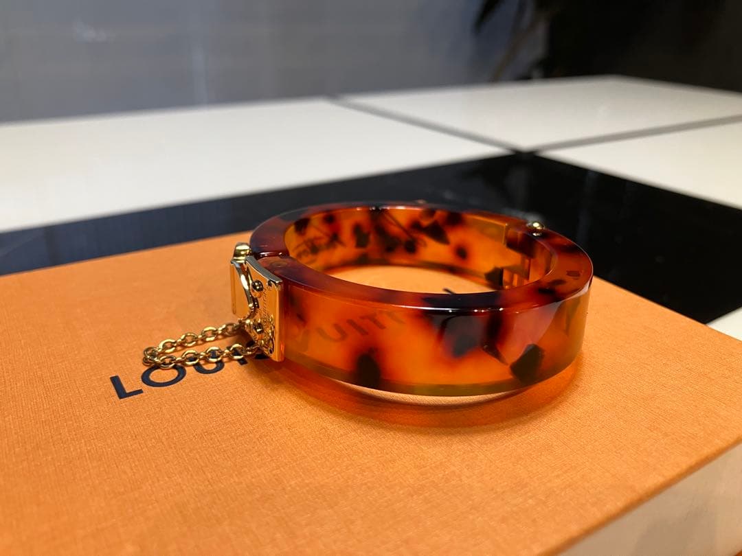 ★★もこもです★★ 【極美品】ルイヴィトン ブラスレロックミー バングル