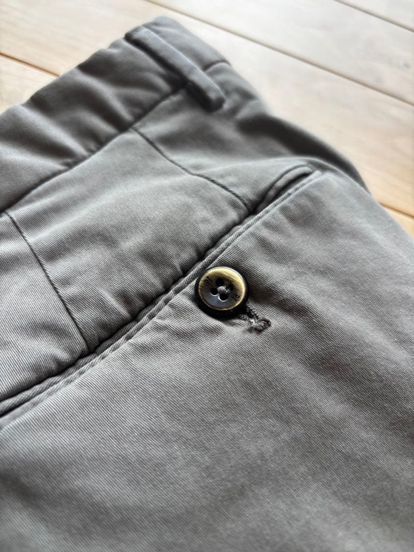 美中古 PTTORINO タックイン チノパンツ 46 グレージュ PT01