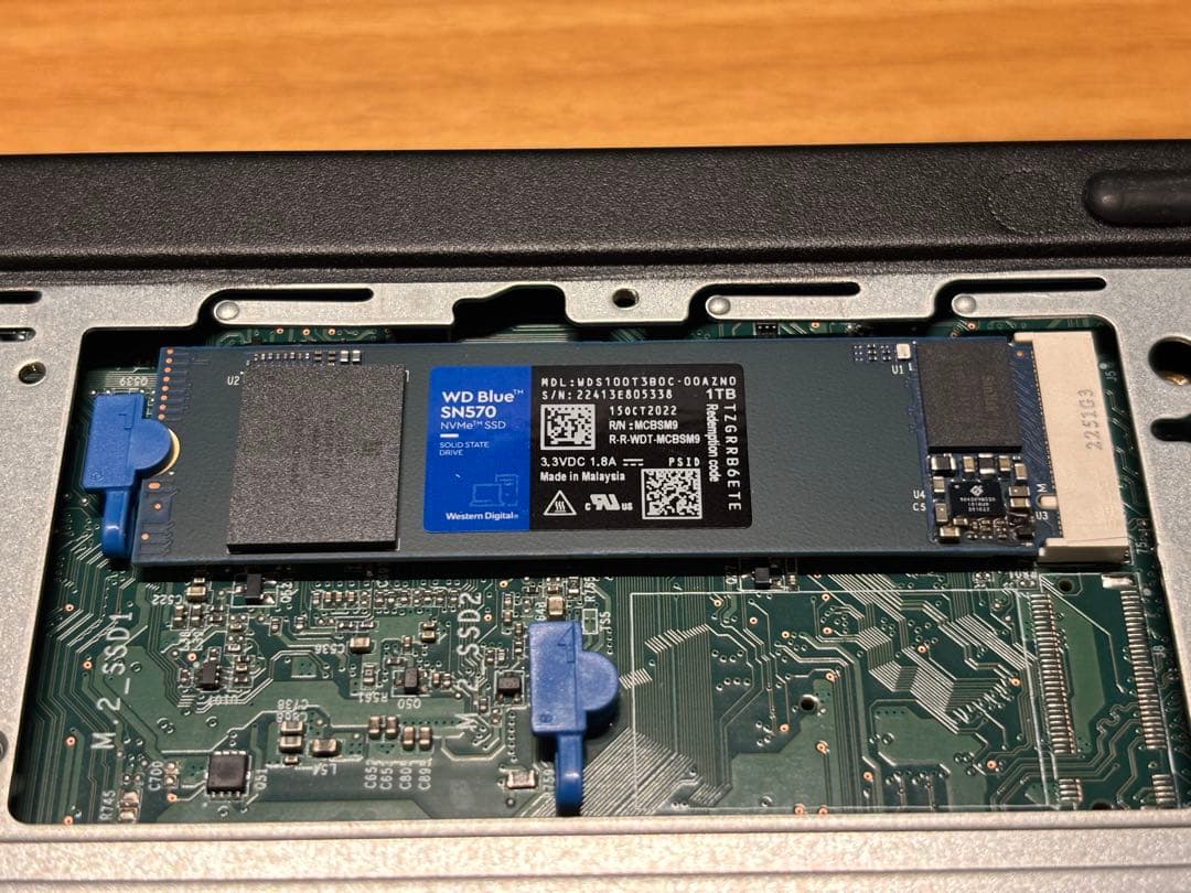 ThinkCentre M75q Tiny Gen2 おまけ多数