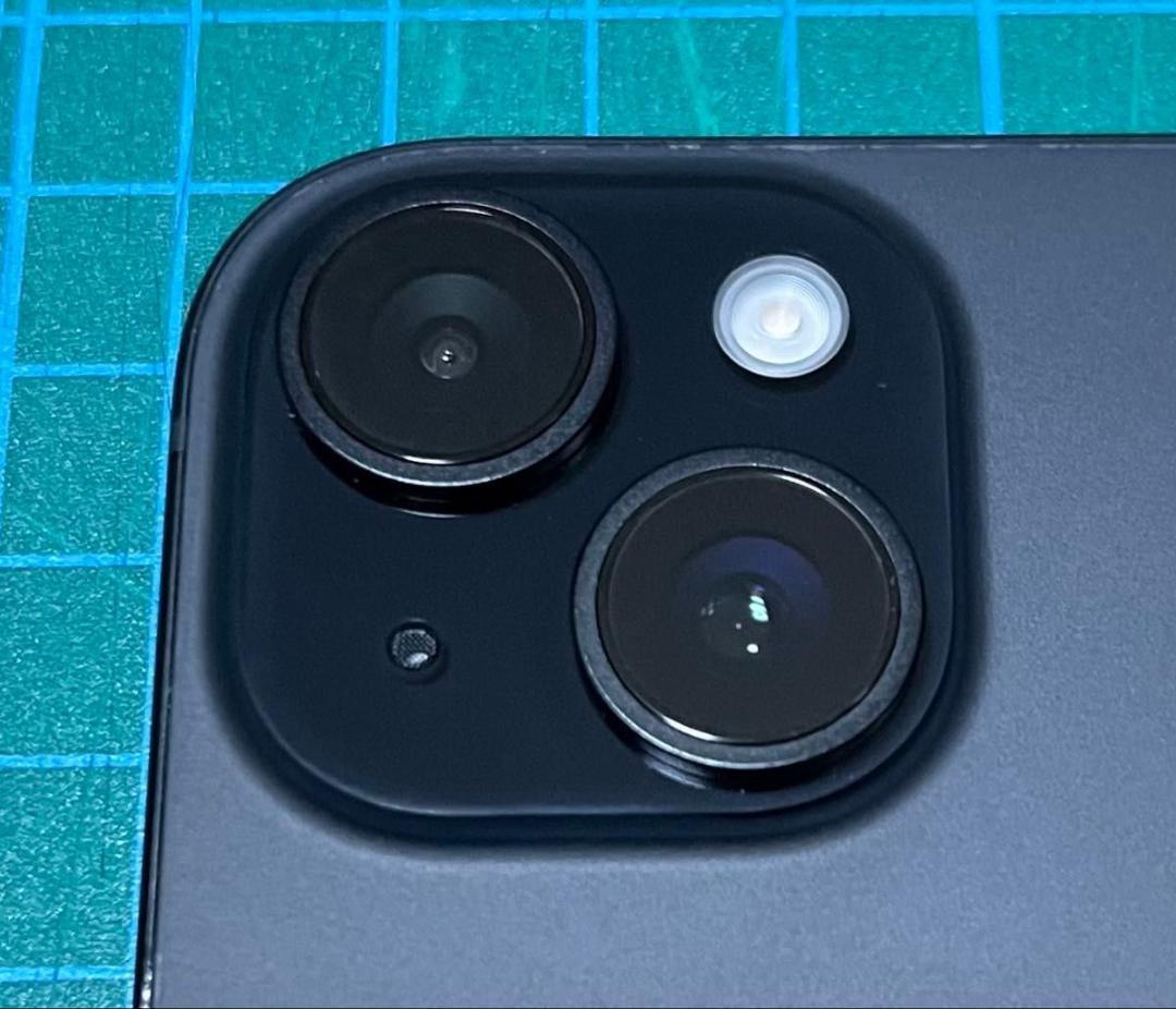 iPhone 15 128GB ブラック バッテリー 100%