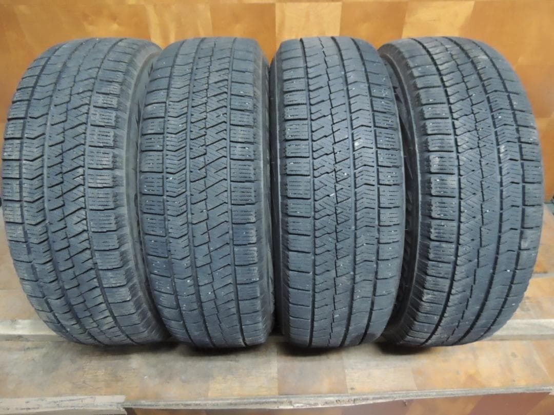T653　195/65R15　ブリヂストン　スタッドレス　4本　サイドに小傷有り