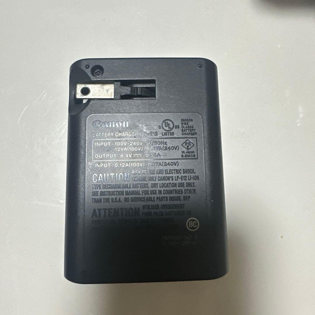 【美品】Canon 一眼レフカメラミラーレス　EOSM10