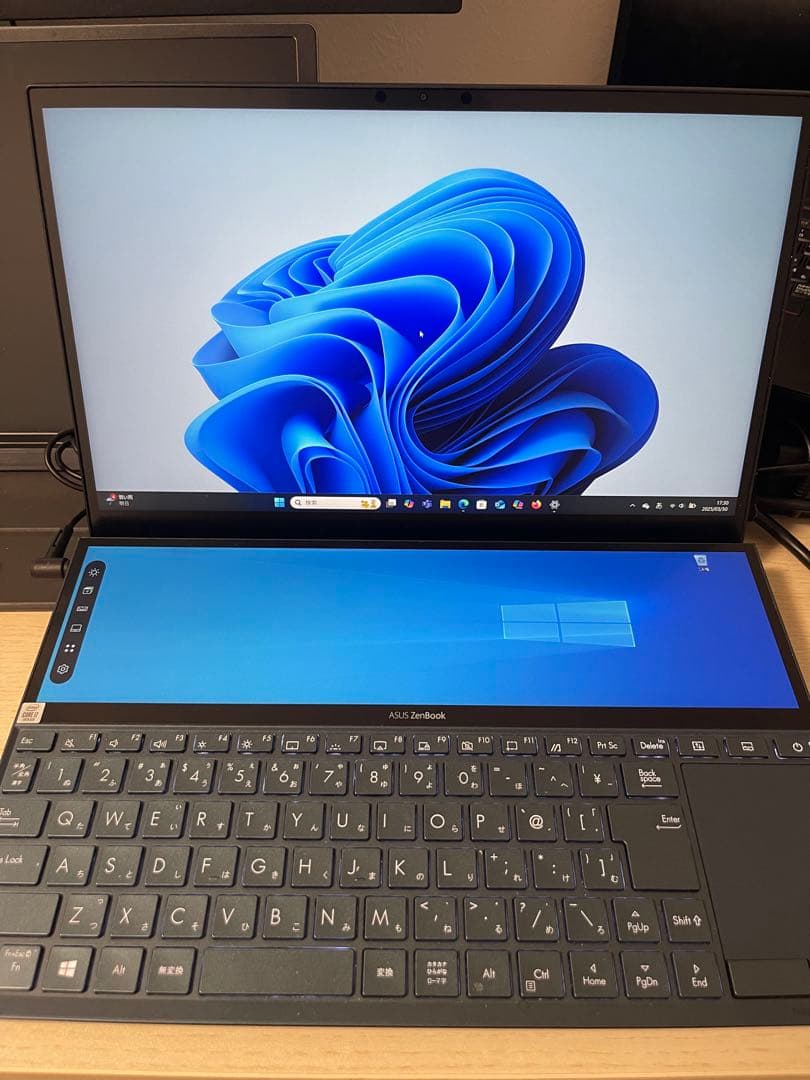 【リン】ASUS ZenBook Duo Core i7 状態良好