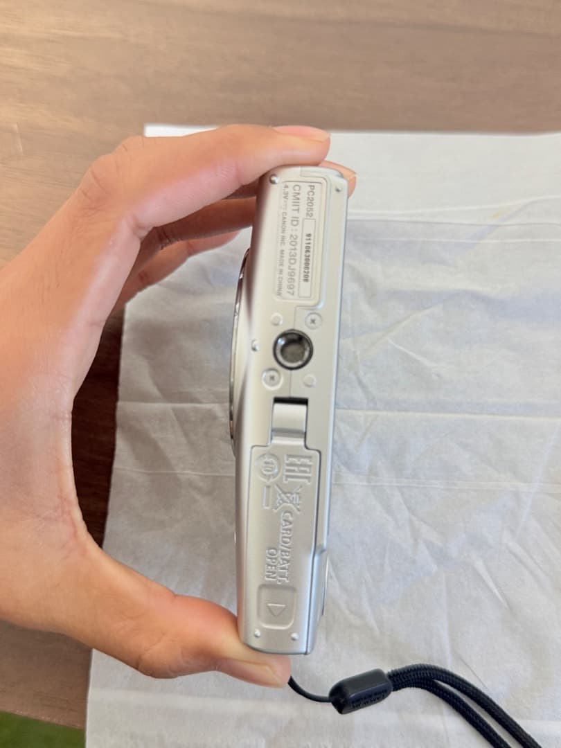 Canon ixy 630 カメラ