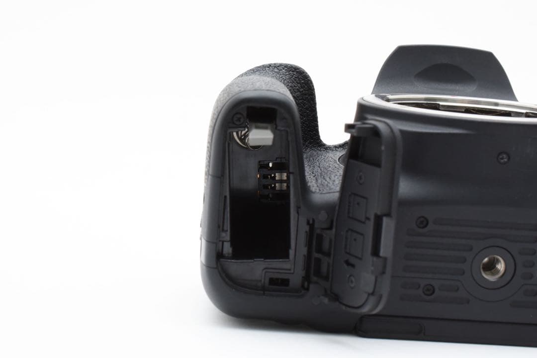 デジタル一眼レフカメラ Canon EOS Kiss X9i標準レンズセット