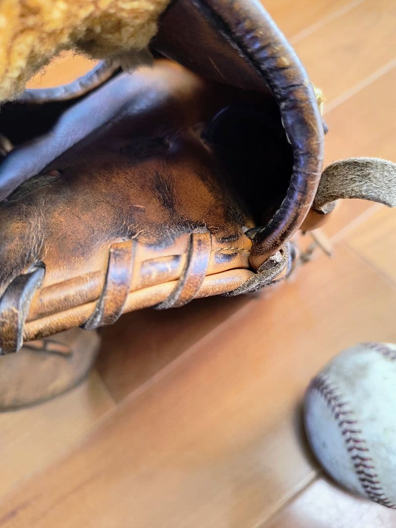 ミズノプロ　硬式　内野手グローブ　最高品質　嬉しい型良好！　硬式球おまけ