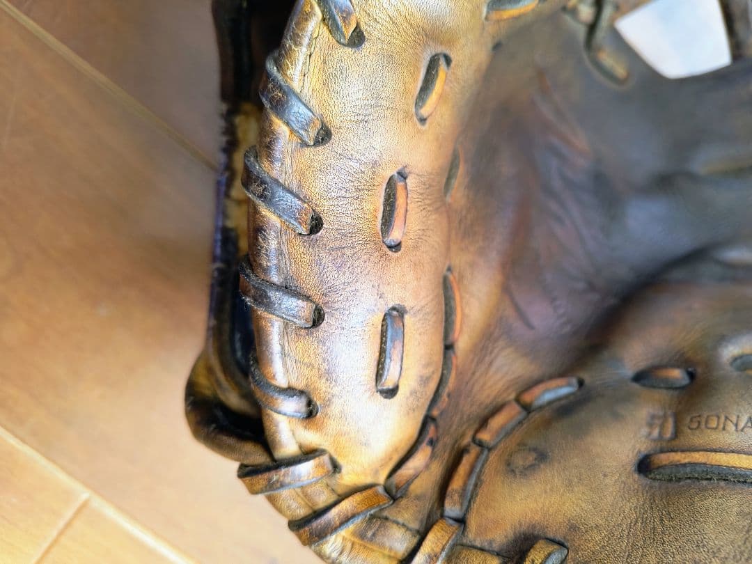 ミズノプロ　硬式　内野手グローブ　最高品質　嬉しい型良好！　硬式球おまけ