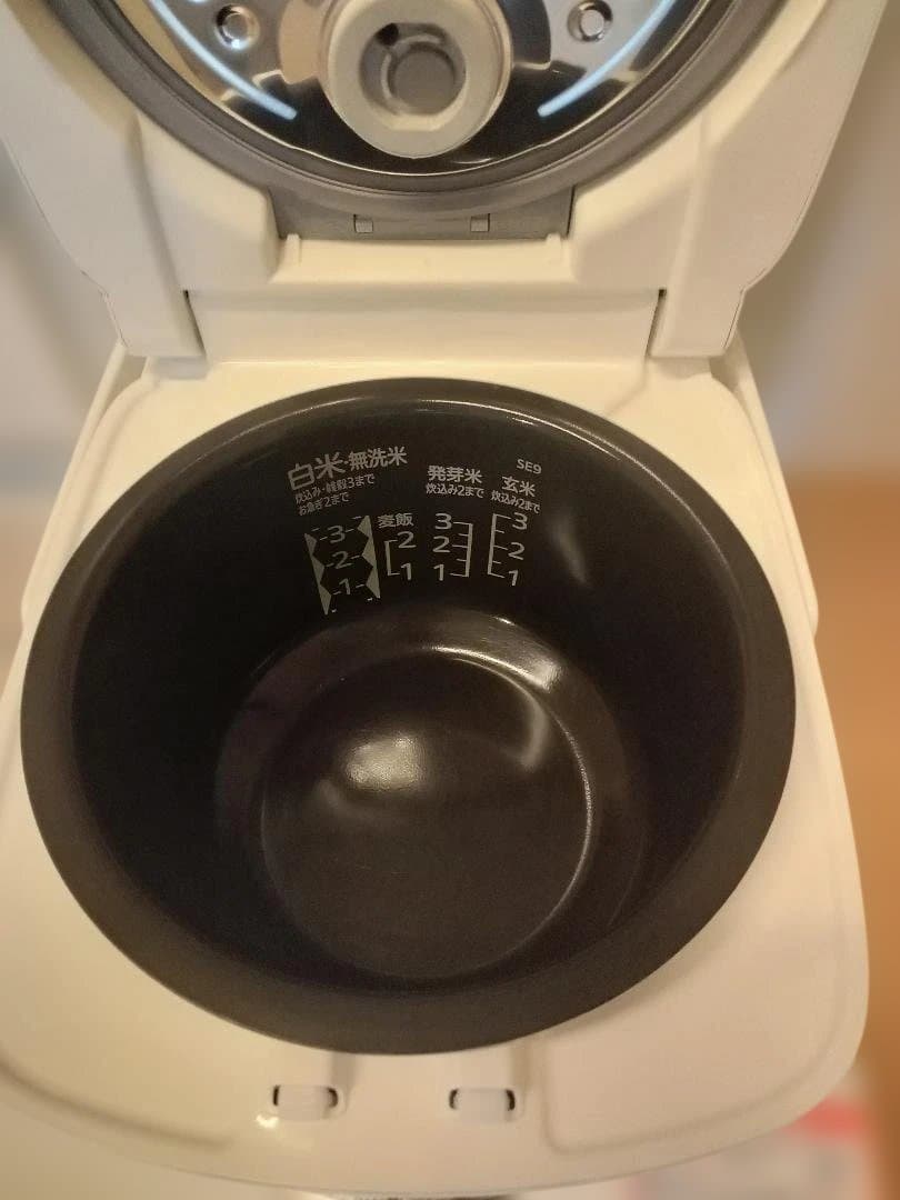 三菱IHジャー炊飯器 NJ-SEB06-W (3.5合炊き)