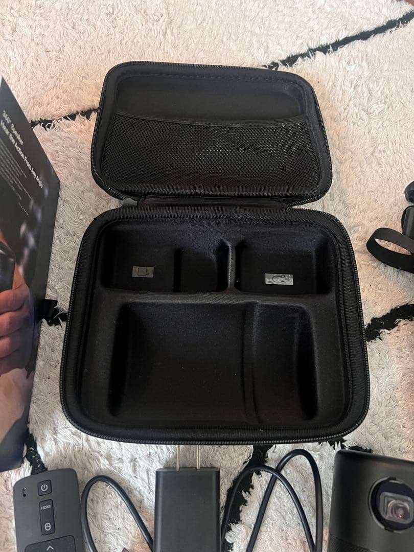 NEBULA プロジェクター本体と付属品一式