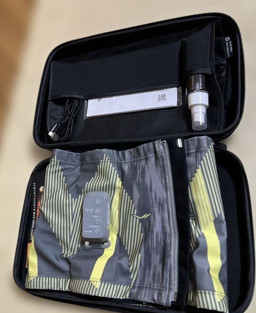 美品Sサイズ　シックスパット　パワースーツコアベルト、コントローラ付