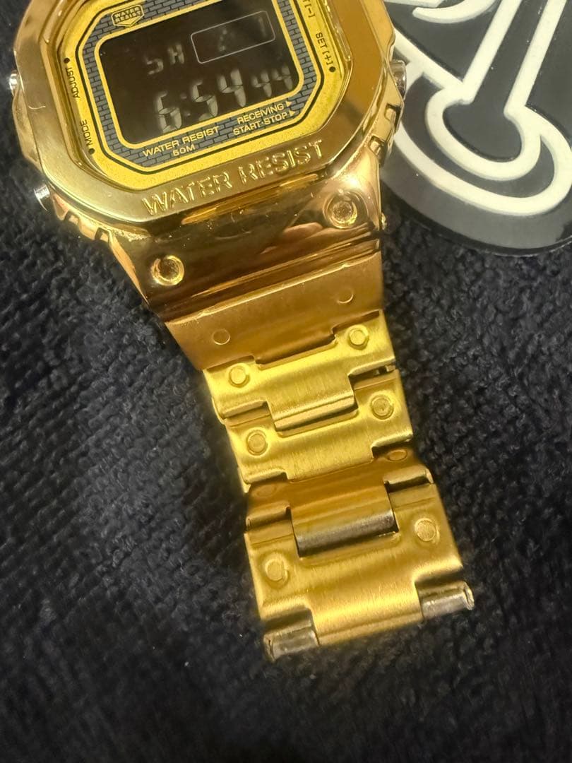 h*s様 デジタル　腕時計　メタル　ゴールド　used 木村拓哉　教場　5600